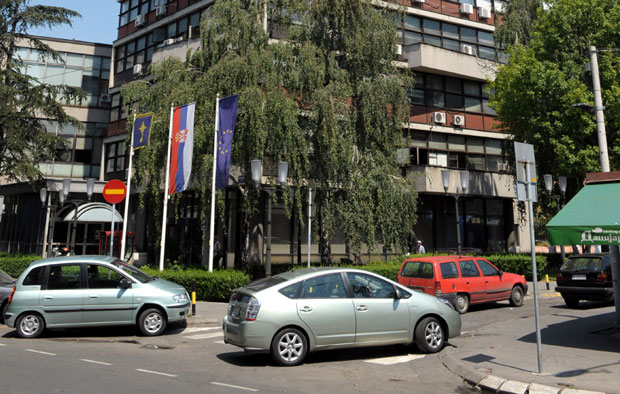 Иду на изборе уз помоћ напредњака